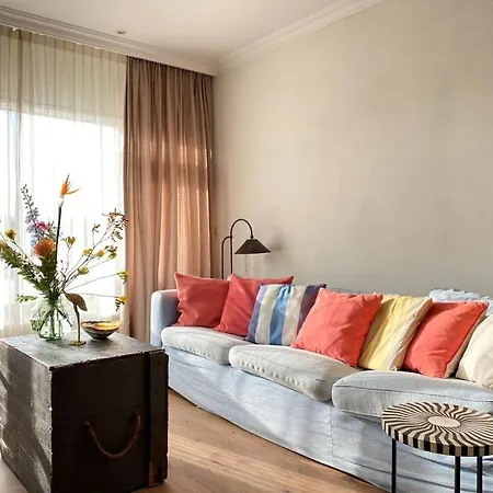 Apartamento Amstel Beachhouse Egmond Aan Zee, 50m From The Beach!